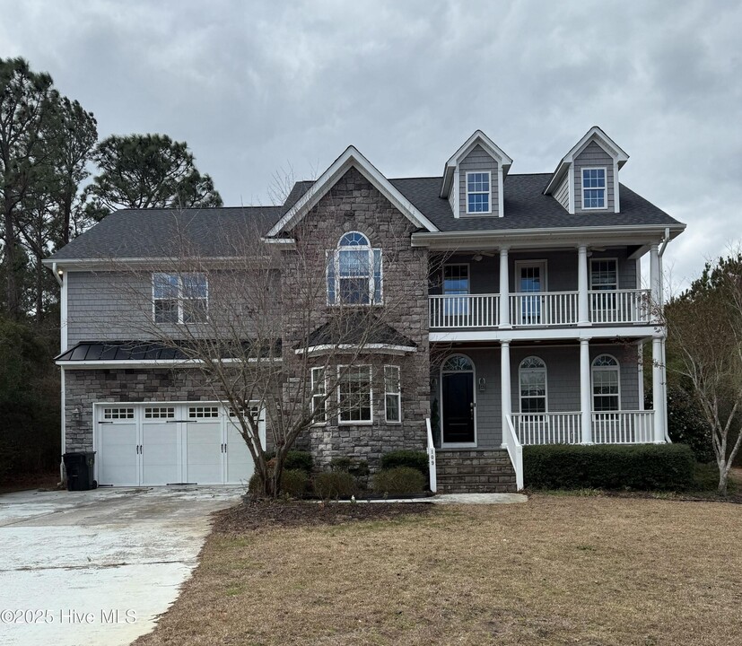 109 Dunlin Ct in Hampstead, NC - Building Photo