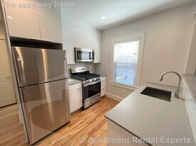 222 Banks St in Cambridge, MA - Building Photo