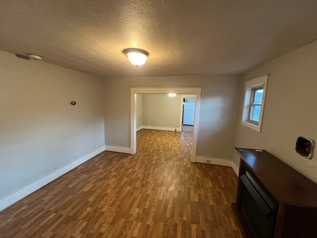 property at 1136 Moorland Ave