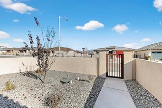 8345 Salinger Wy NW in Albuquerque, NM - Building Photo - Building Photo