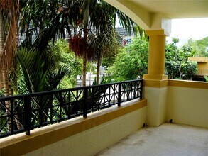 1834 Brickell Ave, Unit 32 in Miami, FL - Building Photo - Building Photo