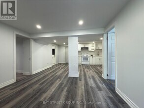 82 Exbury Rd in Toronto, ON - Building Photo - Building Photo