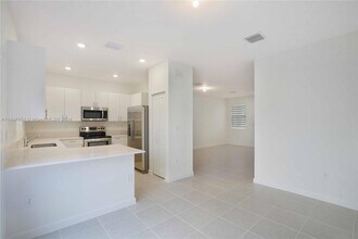 16205 SW 288th Ter in Homestead, FL - Building Photo - Building Photo