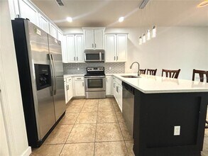 1041 Honey Blossom Dr in Orlando, FL - Building Photo - Building Photo