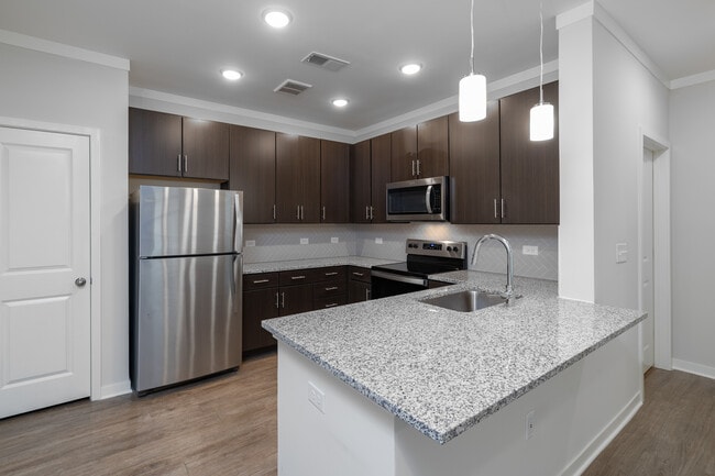 The Reserve at Cool Springs in Elizabethtown, KY - Foto de edificio - Interior Photo