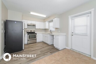 1317 Meadowbrook St in Kissimmee, FL - Building Photo - Building Photo