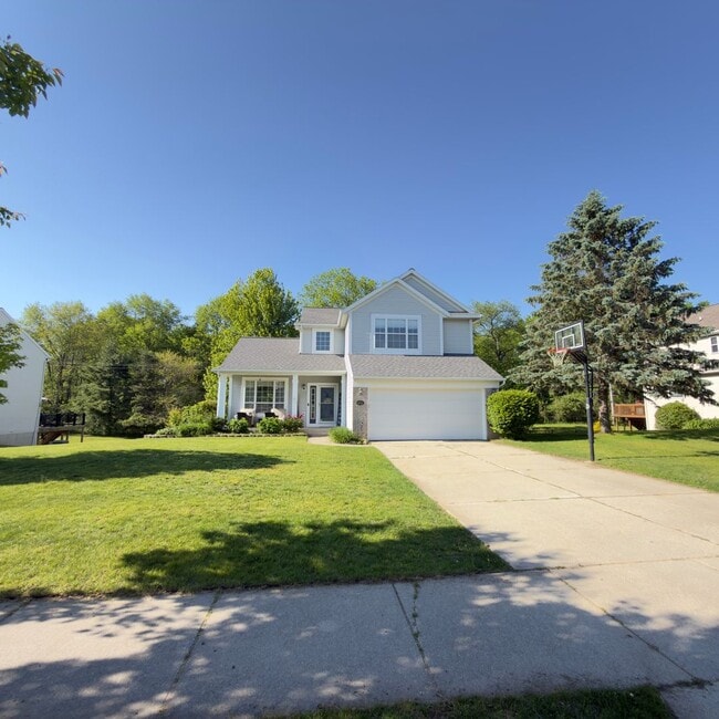 property at 6751 Cannon Farms Dr NE