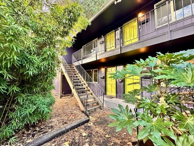 property at 127 SE 30th Pl