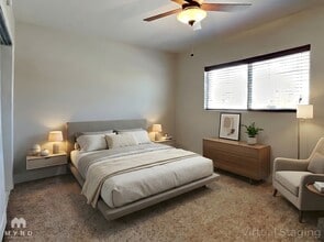 8243 E Thomas Rd in Scottsdale, AZ - Building Photo - Building Photo