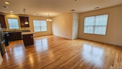 304 Canter Ct in Goshen, NY - Foto de edificio - Building Photo