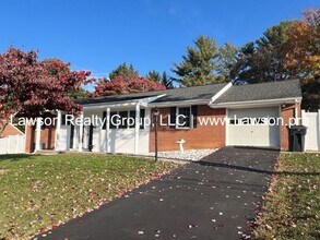 4809 Westhill Dr in Cave Spring, VA - Building Photo - Building Photo