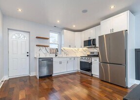 9026 W Avalon Dr in Phoenix, AZ - Building Photo