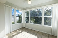 7007 Cedarhurst Dr, Unit 7D in Ft. Myers, FL - Building Photo - Building Photo