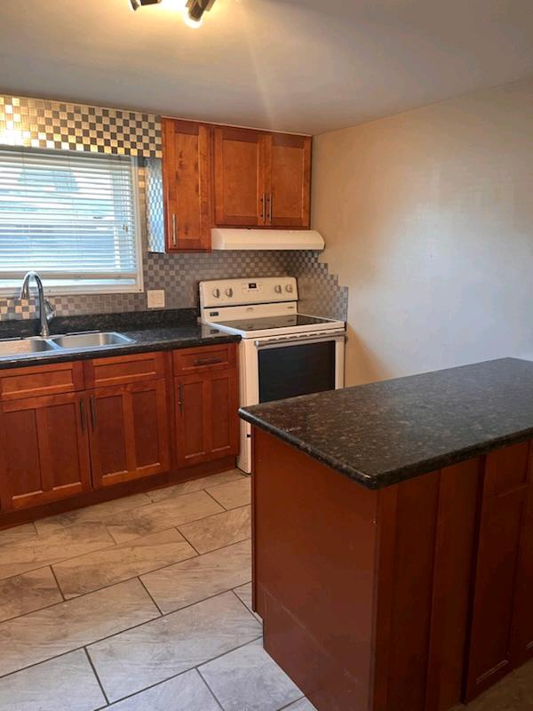 69 Mackay Av in London, ON - Building Photo - Building Photo