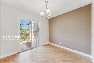 1521 Oriole Ln in St. Louis, MO - Building Photo - Building Photo