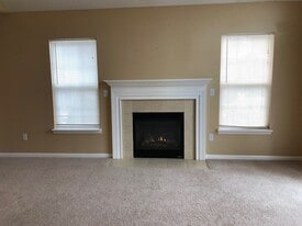 724 Olde English Cir, Unit 724 in Howell, MI - Building Photo