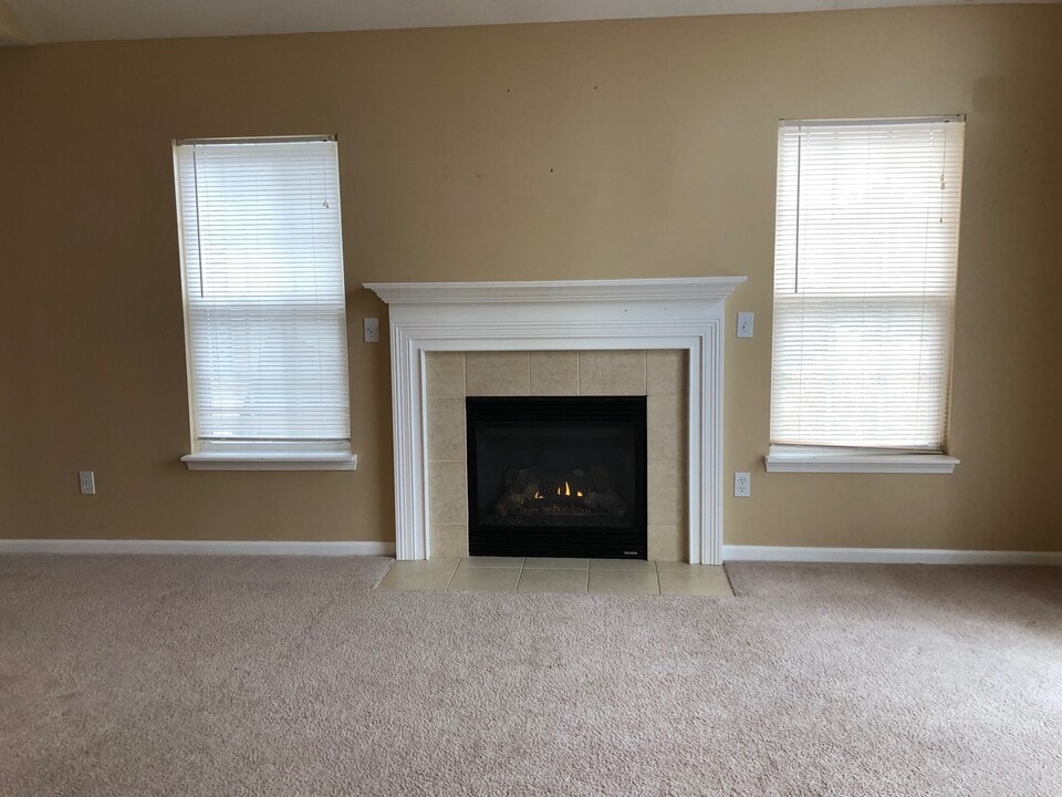 724 Olde English Cir, Unit 724 in Howell, MI - Foto de edificio