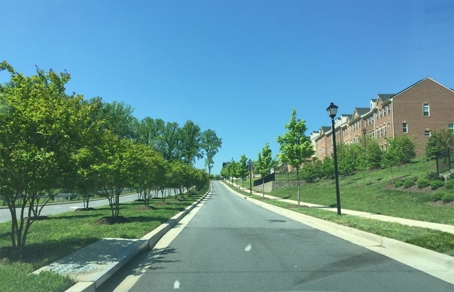 6308 Santo Place in Capitol Heights, MD - Foto de edificio - Building Photo