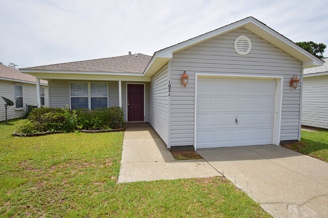 1021 Antigua Cir
