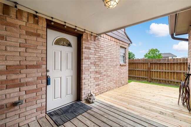 542 Birdsong Dr in League City, TX - Building Photo - Building Photo