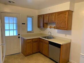 5 Mount Royal Ct in Pittsburgh, PA - Building Photo - Building Photo