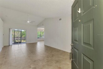 6942 42nd Ct E in Sarasota, FL - Building Photo - Building Photo