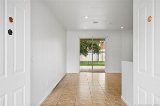 2736 SW Butterfly Ln in Palm City, FL - Building Photo - Building Photo