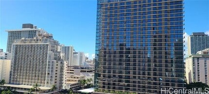 2410 Cleghorn St in Honolulu, HI - Foto de edificio - Building Photo