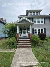 1257 W Clifton Blvd in Lakewood, OH - Building Photo - Building Photo