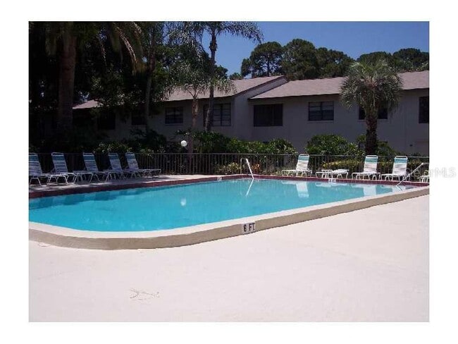 3036 Eastland Blvd in Clearwater, FL - Building Photo - Building Photo