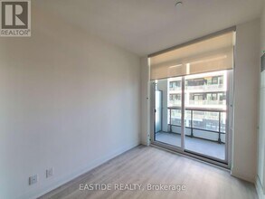 65 Broadway Ave in Toronto, ON - Building Photo - Building Photo