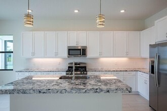 5576 Captiva Ln in Westlake, FL - Building Photo - Building Photo