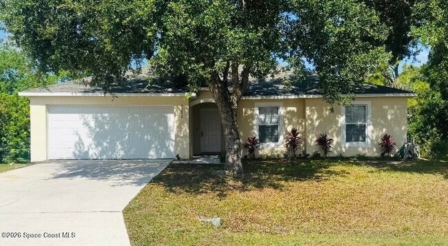 property at 1072 Flintlock Ave SE