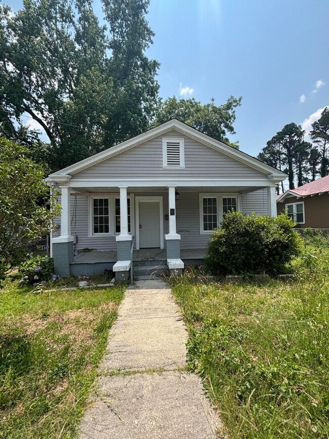 property at 2012 Starnes St