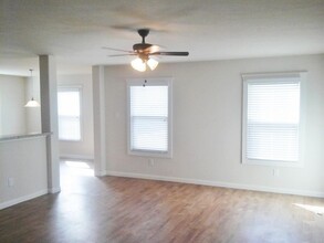 6318 Heffernan St in Houston, TX - Foto de edificio - Building Photo