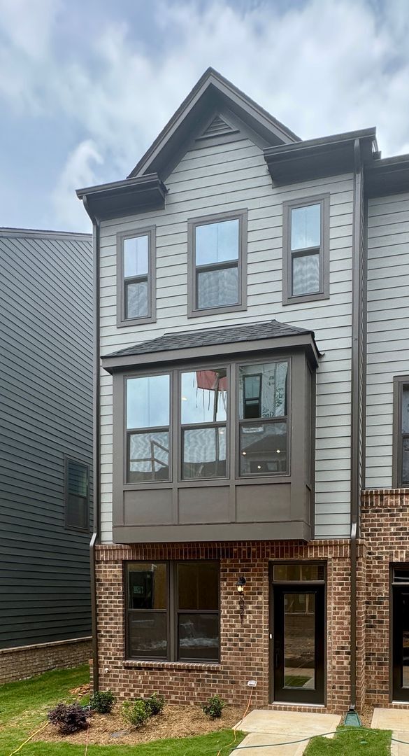 property at 5021 Chinook Ln