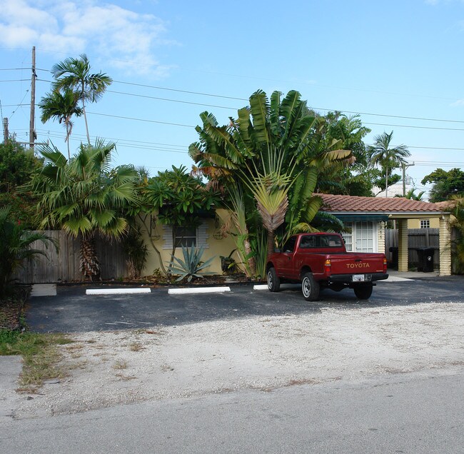 1311 NE 13th Ave in Fort Lauderdale, FL - Building Photo - Building Photo