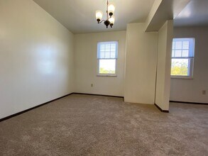 509 Bellwood Dr in West View, PA - Building Photo - Building Photo