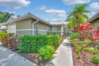 2433 SW Foxpoint Trail in Palm City, FL - Building Photo - Building Photo