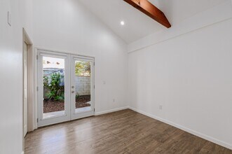 5636 Natick Ave in Los Angeles, CA - Building Photo - Building Photo