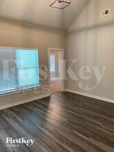 305 Avalon Wy in Clanton, AL - Foto de edificio - Building Photo