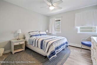 4 Washington Ave-Unit -unit 1-WINTER in Avon By The Sea, NJ - Building Photo - Building Photo