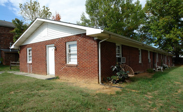 2717 Woodrow Dr in Knoxville, TN - Building Photo - Building Photo