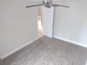 10188 Birch Bluff Ln in Las Vegas, NV - Building Photo - Building Photo