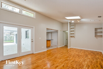 111 Slade Dr in Longwood, FL - Building Photo - Building Photo