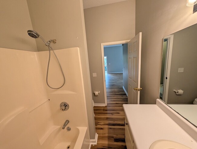 520 E Tuscaloosa St in Florence, AL - Foto de edificio - Building Photo