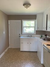 2122 Haven Cir, Unit 3 in Lenoir, NC - Building Photo - Building Photo