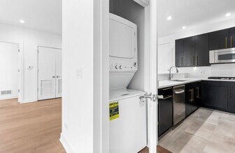 914 W Hubbard St in Chicago, IL - Building Photo - Building Photo