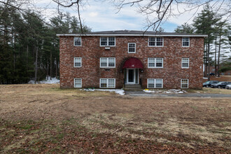 Pine Ridge Estates in Townsend, MA - Building Photo - Building Photo