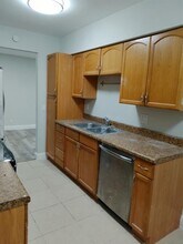1424 White Pine Dr in Wellington, FL - Building Photo - Building Photo